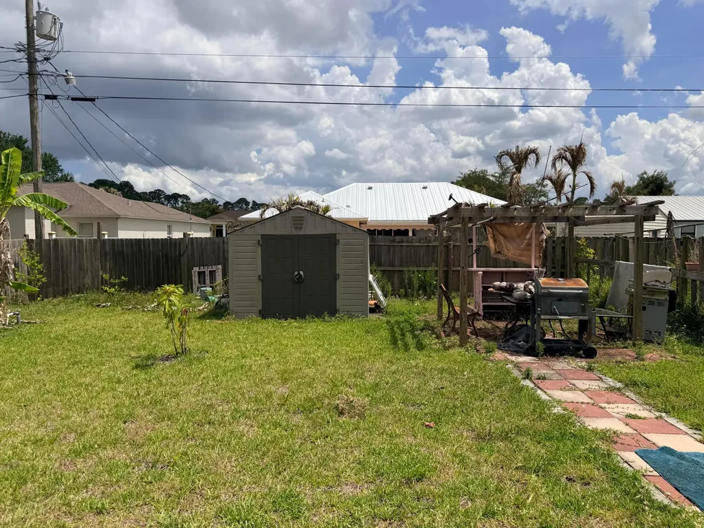 1342 SW Wampler Avenue Port St Lucie FL 34953
