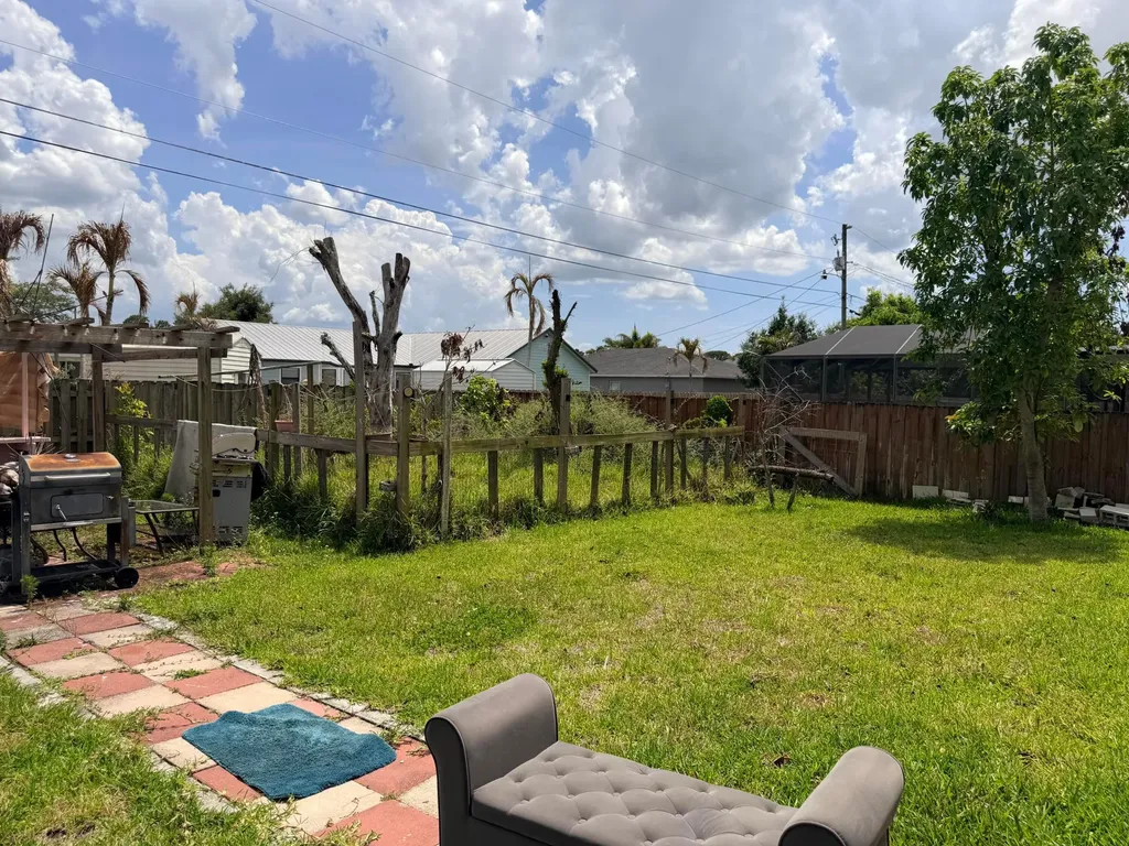 1342 SW Wampler Avenue Port St Lucie FL 34953