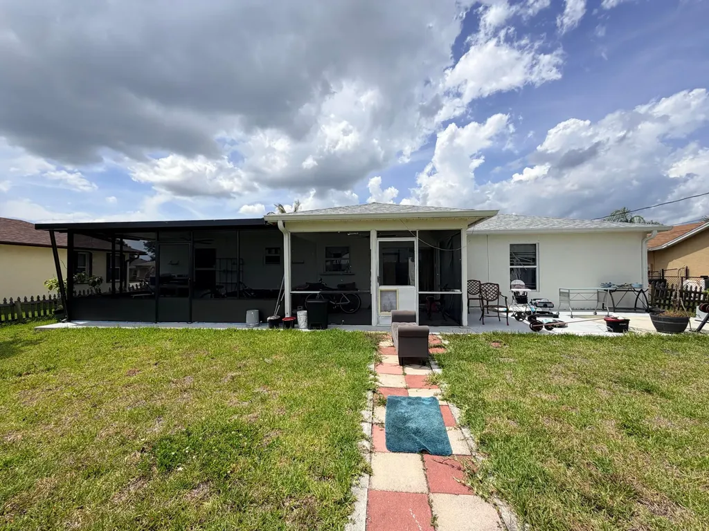 1342 SW Wampler Avenue Port St Lucie FL 34953