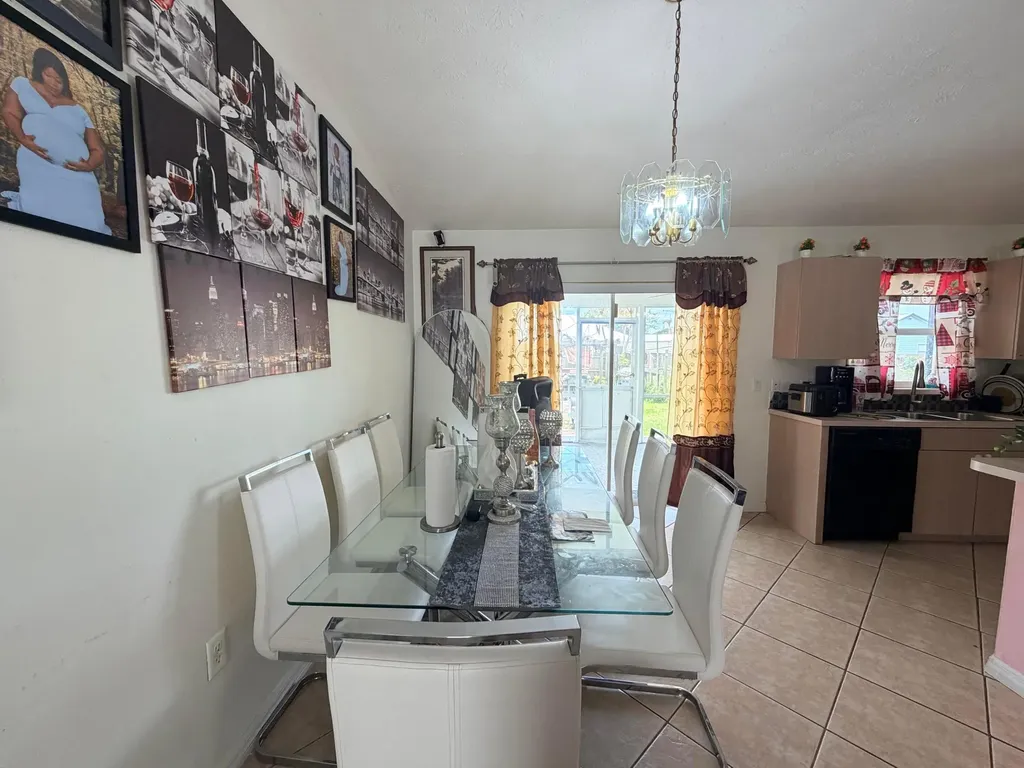 1342 SW Wampler Avenue Port St Lucie FL 34953