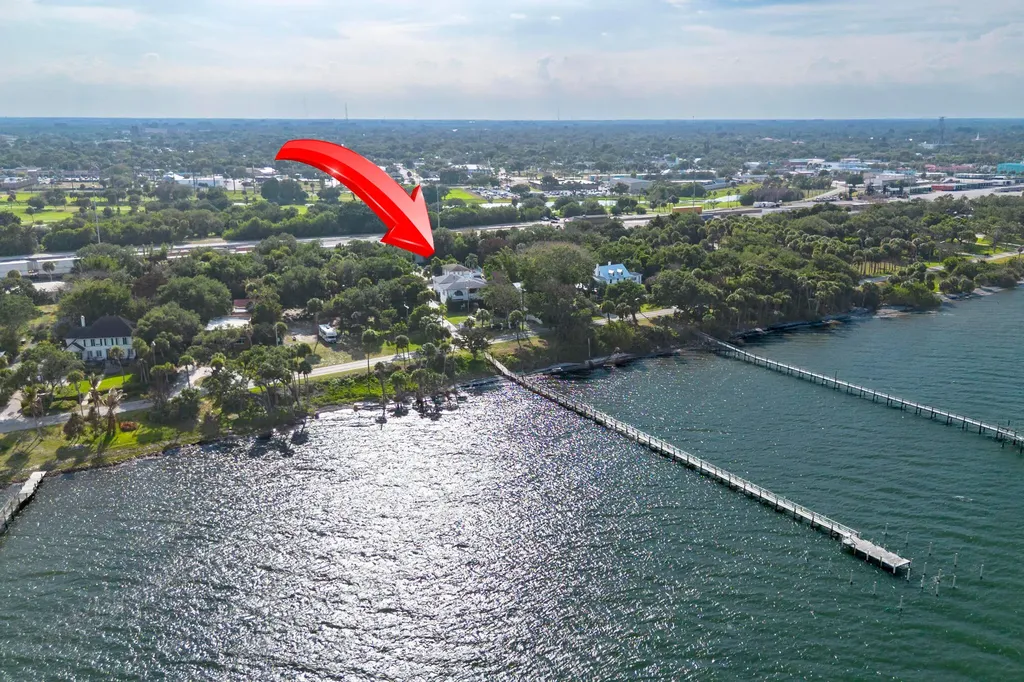1009 S Indian River Drive Fort Pierce FL 34950