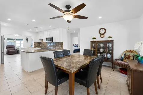 262 SW 8th Street Dania Beach FL 33004