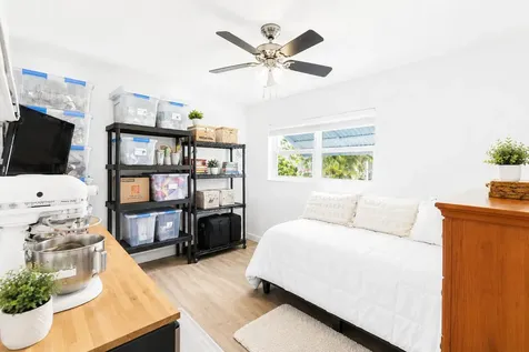 262 SW 8th Street Dania Beach FL 33004