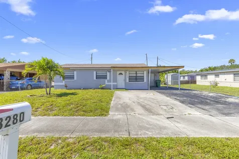 3280 NW 13th Court Lauderhill FL 33311