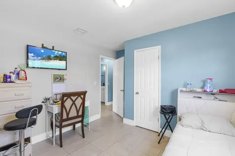 3280 NW 13th Court Lauderhill FL 33311