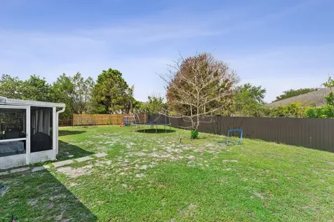 1802 SE Vesthaven Court Port St Lucie FL 34952