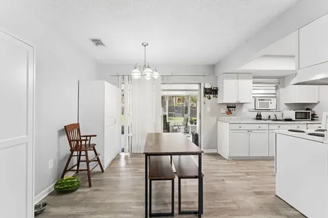 1802 SE Vesthaven Court Port St Lucie FL 34952