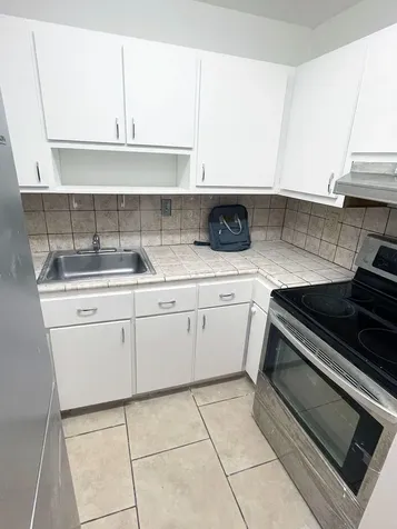 1800 NW 24th Avenue Miami FL 33125