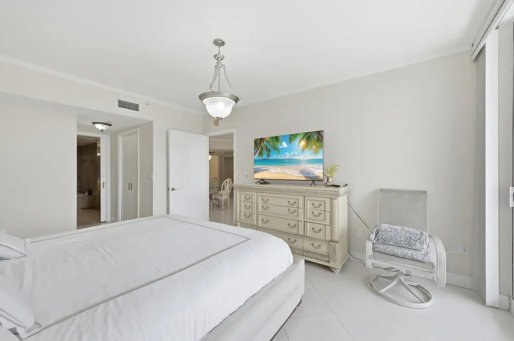 9595 Collins Avenue Surfside FL 33154