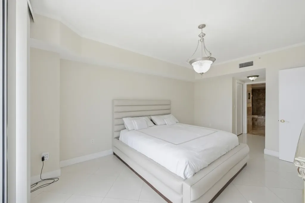 9595 Collins Avenue Surfside FL 33154