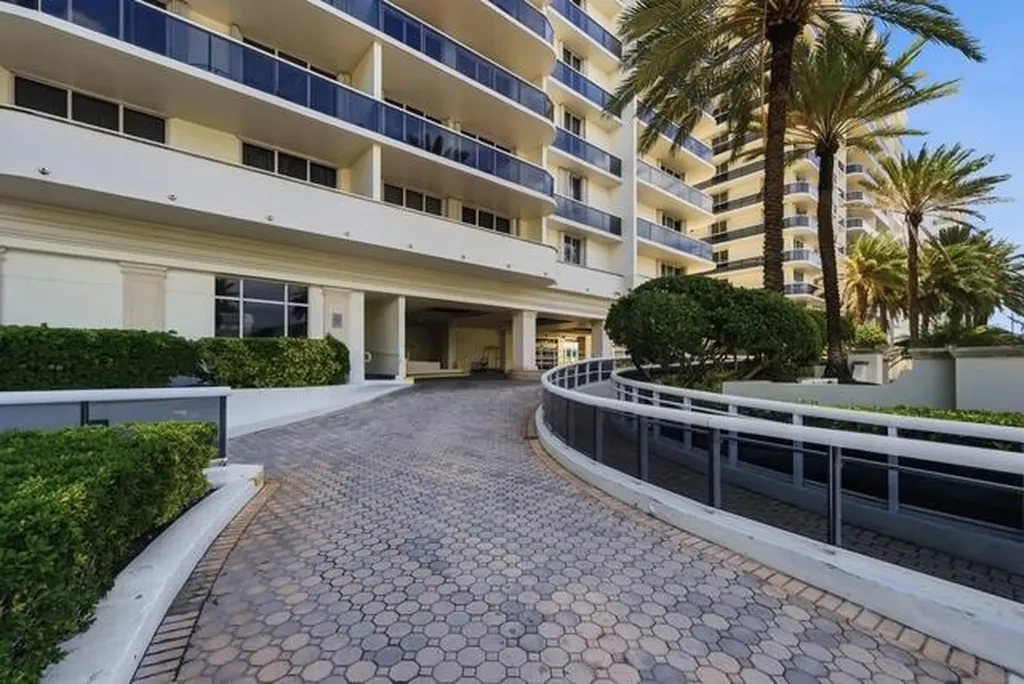 9595 Collins Avenue Surfside FL 33154