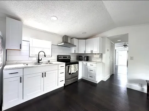 182 Plantation Boulevard Greenacres FL 33467