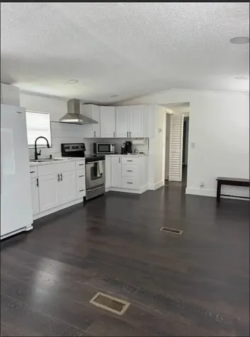 182 Plantation Boulevard Greenacres FL 33467