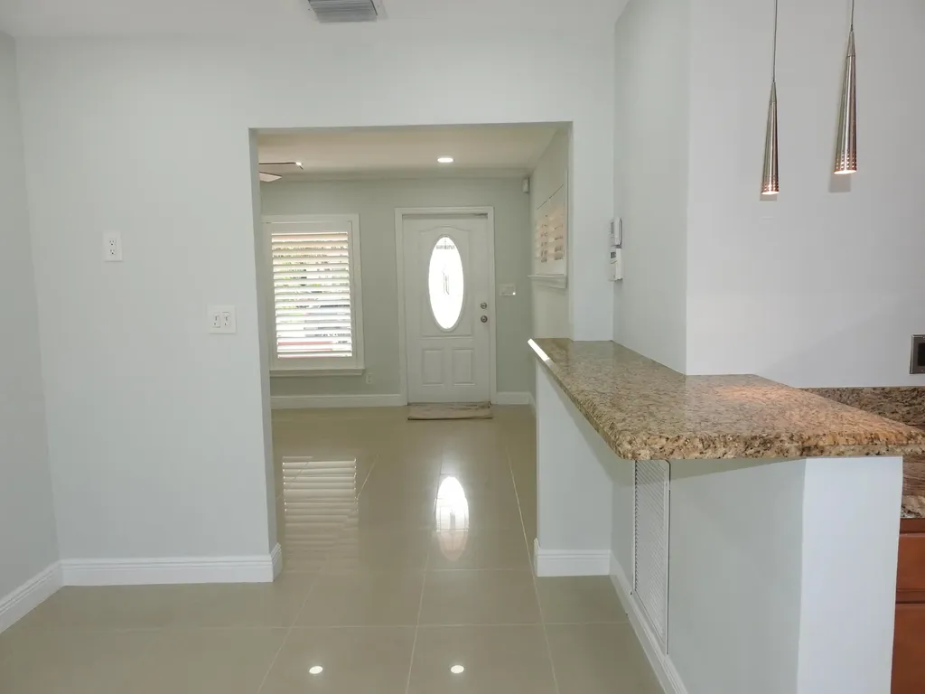 5200 NE 3rd Terrace Fort Lauderdale FL 33334