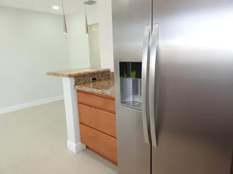 5200 NE 3rd Terrace Fort Lauderdale FL 33334