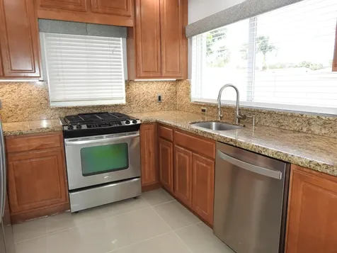 5200 NE 3rd Terrace Fort Lauderdale FL 33334