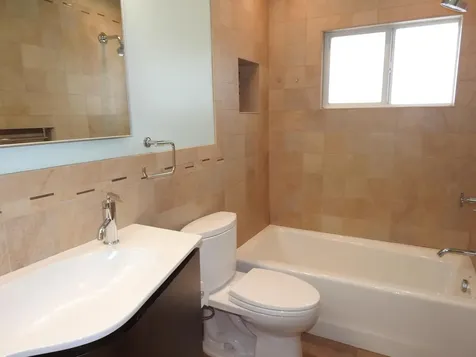 5200 NE 3rd Terrace Fort Lauderdale FL 33334