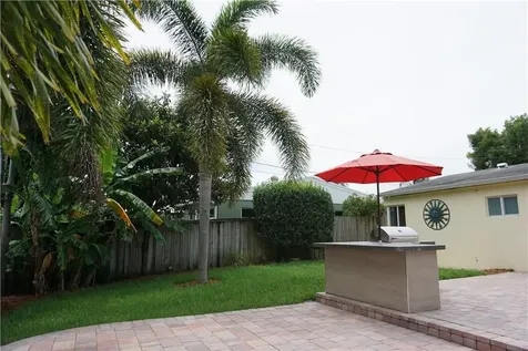5200 NE 3rd Terrace Fort Lauderdale FL 33334