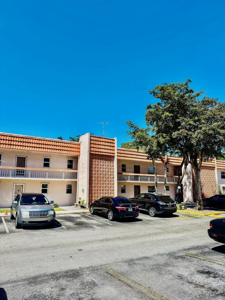 7610 Stirling Road Davie FL 33024