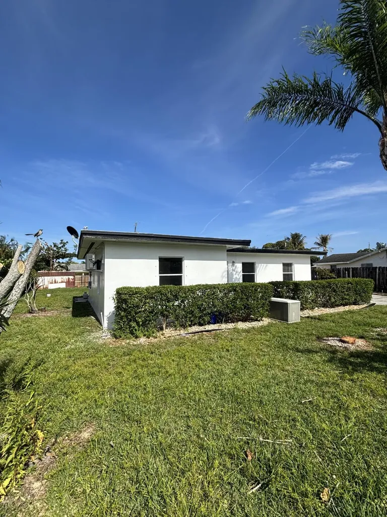 328 Urquhart Street Lake Worth Beach FL 33461