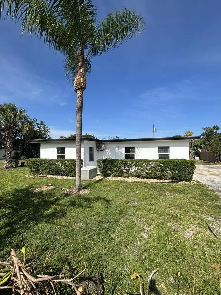 328 Urquhart Street Lake Worth Beach FL 33461
