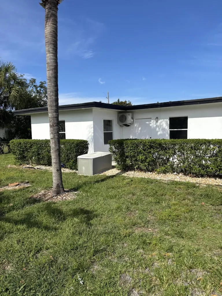 328 Urquhart Street Lake Worth Beach FL 33461