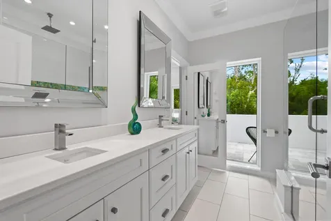 10561 SE Le Parc Jupiter FL 33458