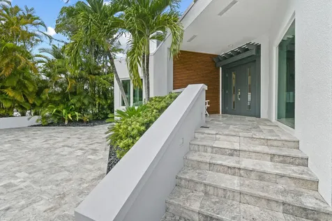 10561 SE Le Parc Jupiter FL 33458