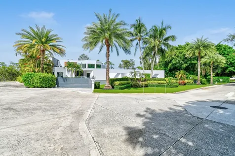 10561 SE Le Parc Jupiter FL 33458