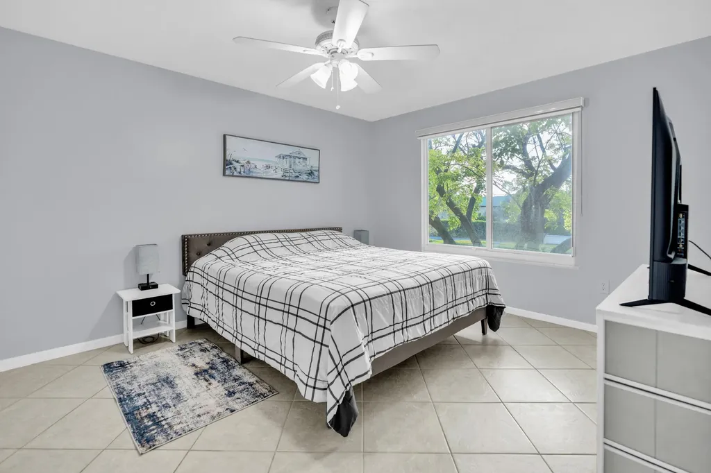 214 Villa Circle Boynton Beach FL 33435