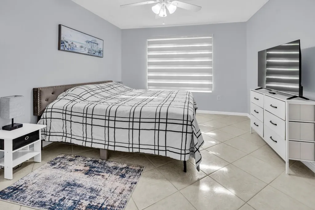 214 Villa Circle Boynton Beach FL 33435