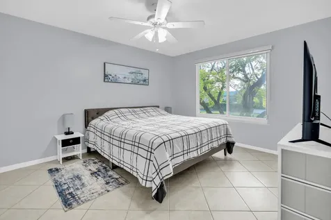 214 Villa Circle Boynton Beach FL 33435