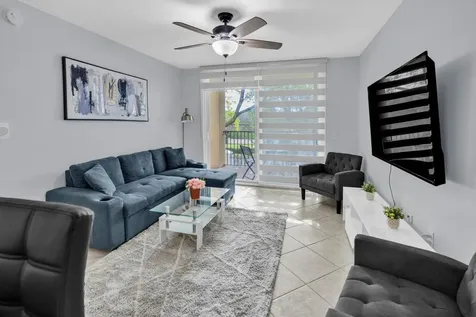 214 Villa Circle Boynton Beach FL 33435