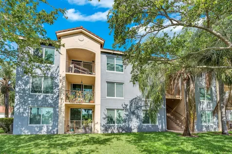 214 Villa Circle Boynton Beach FL 33435