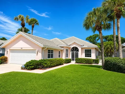 7529 SE Bay Cedar Circle Hobe Sound FL 33455