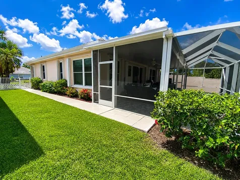 7529 SE Bay Cedar Circle Hobe Sound FL 33455