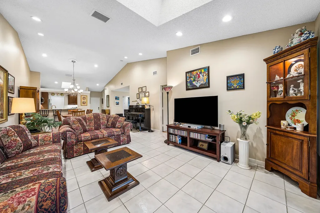 10069 Andrea Lane Boynton Beach FL 33437