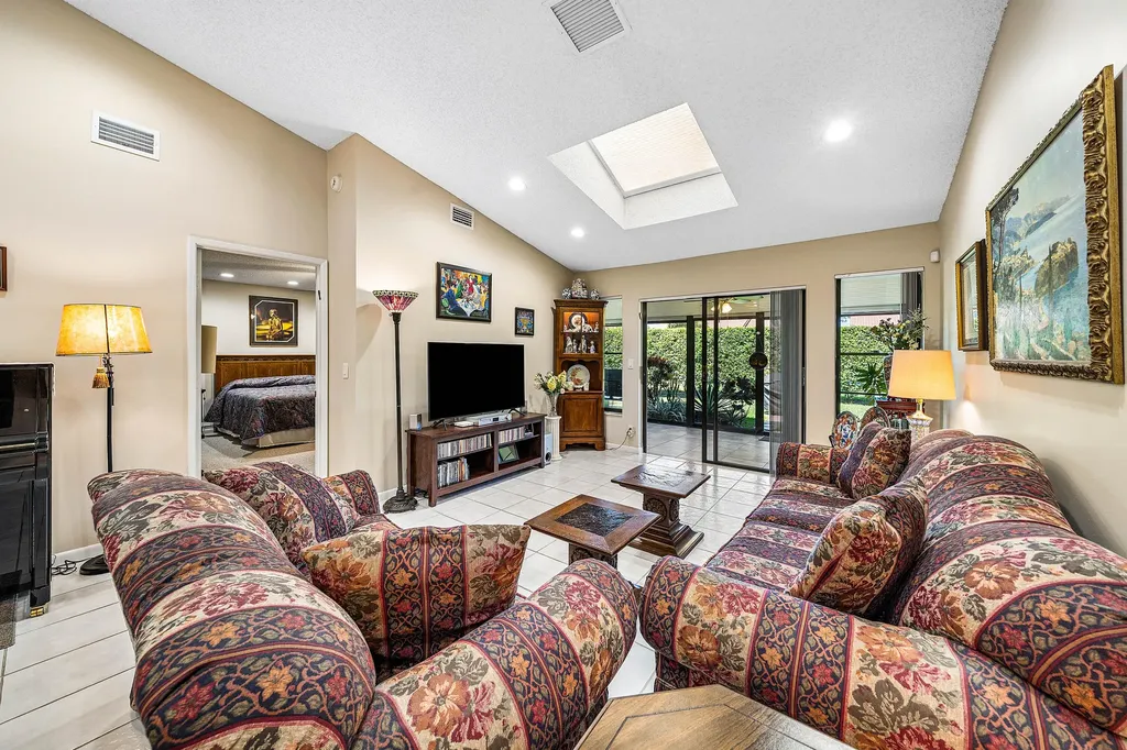 10069 Andrea Lane Boynton Beach FL 33437