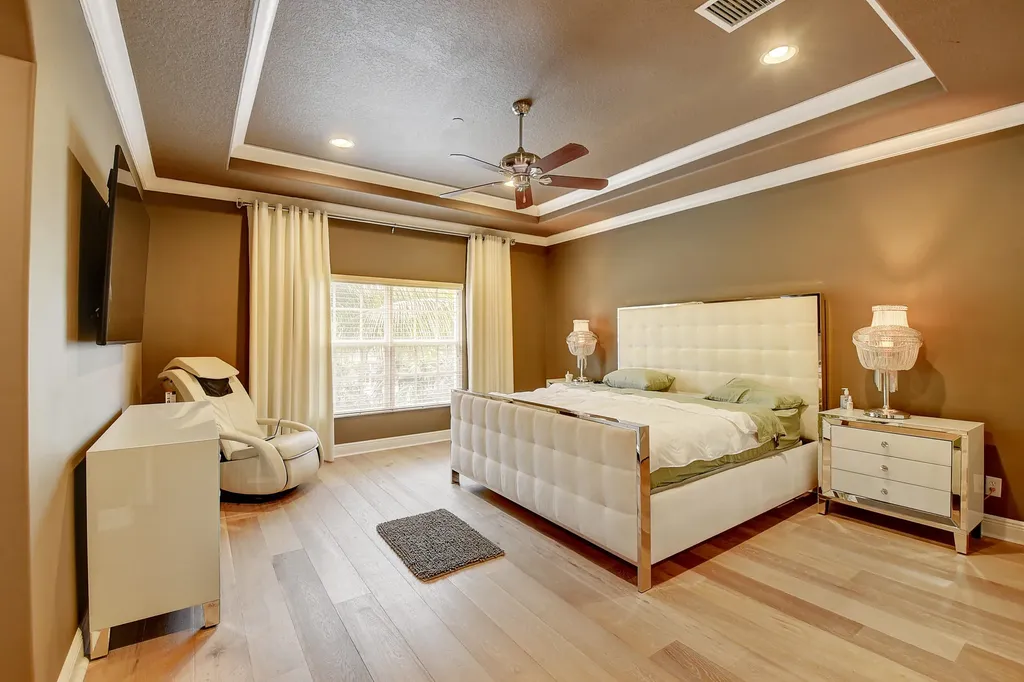 5645 NE Trieste Way Boca Raton FL 33487