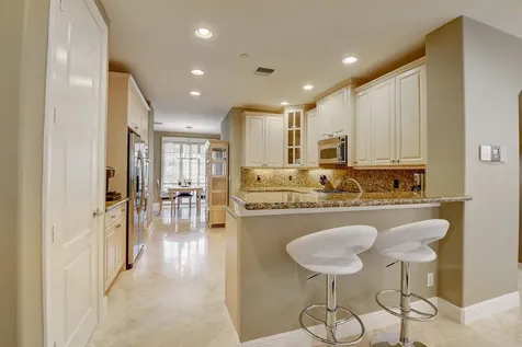 5645 NE Trieste Way Boca Raton FL 33487