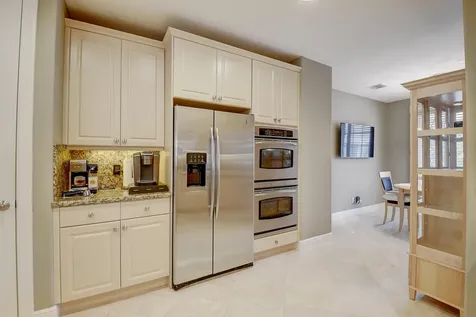 5645 NE Trieste Way Boca Raton FL 33487