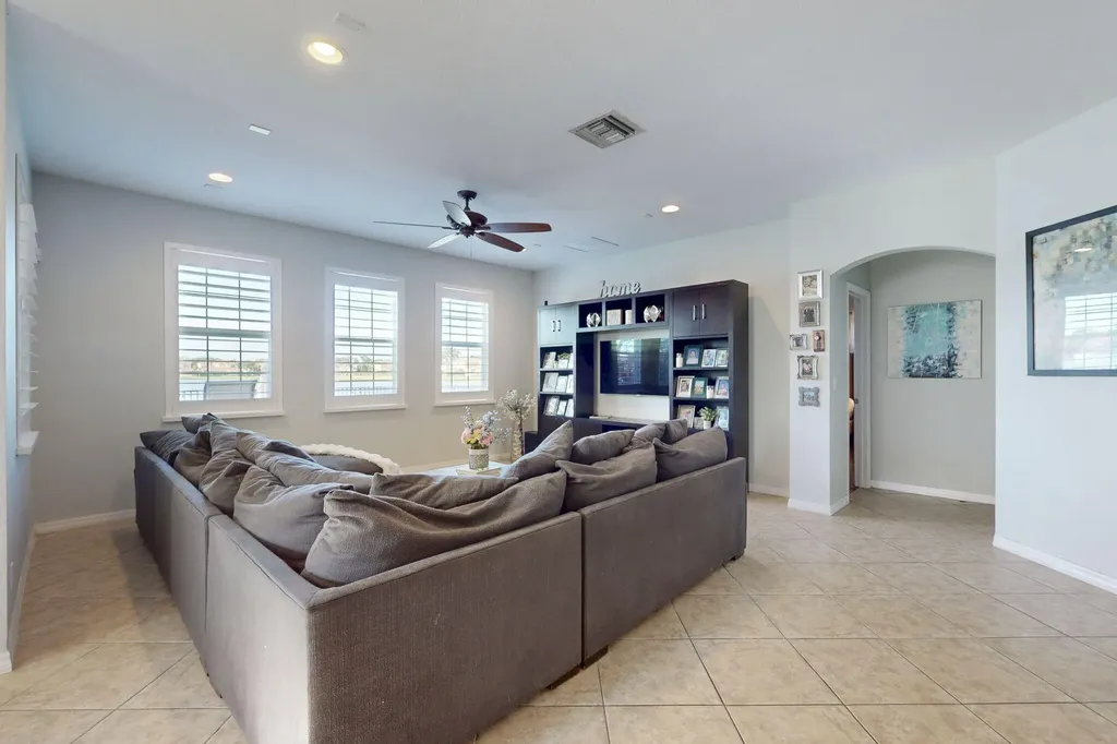 10551 Long Leaf Lane Wellington FL 33414
