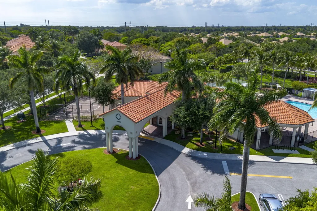 10551 Long Leaf Lane Wellington FL 33414