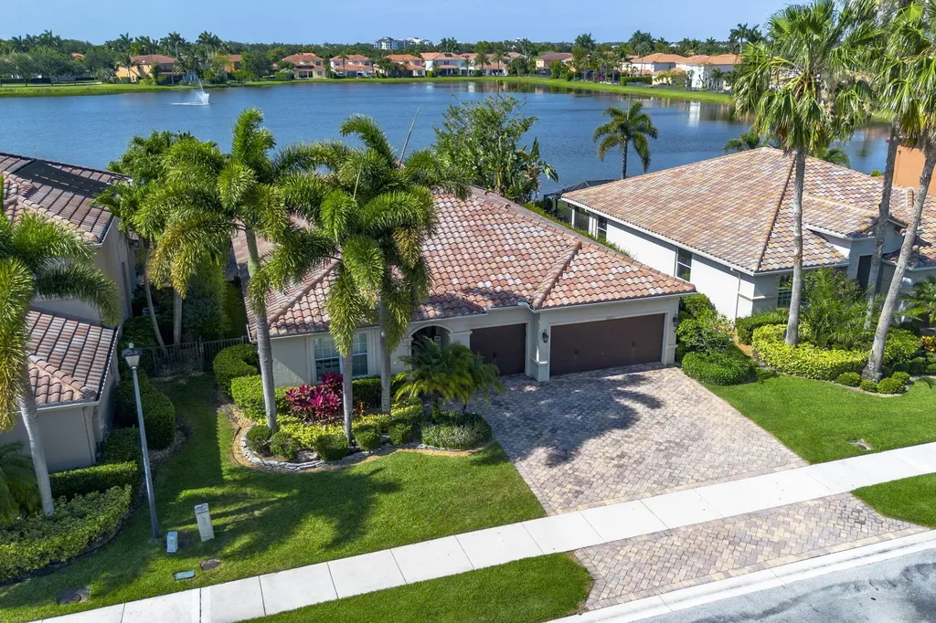 10551 Long Leaf Lane Wellington FL 33414
