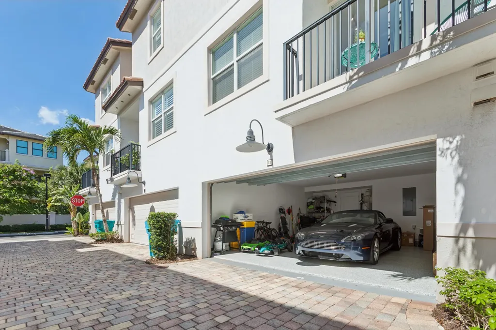 2678 N Federal Highway Boynton Beach FL 33435