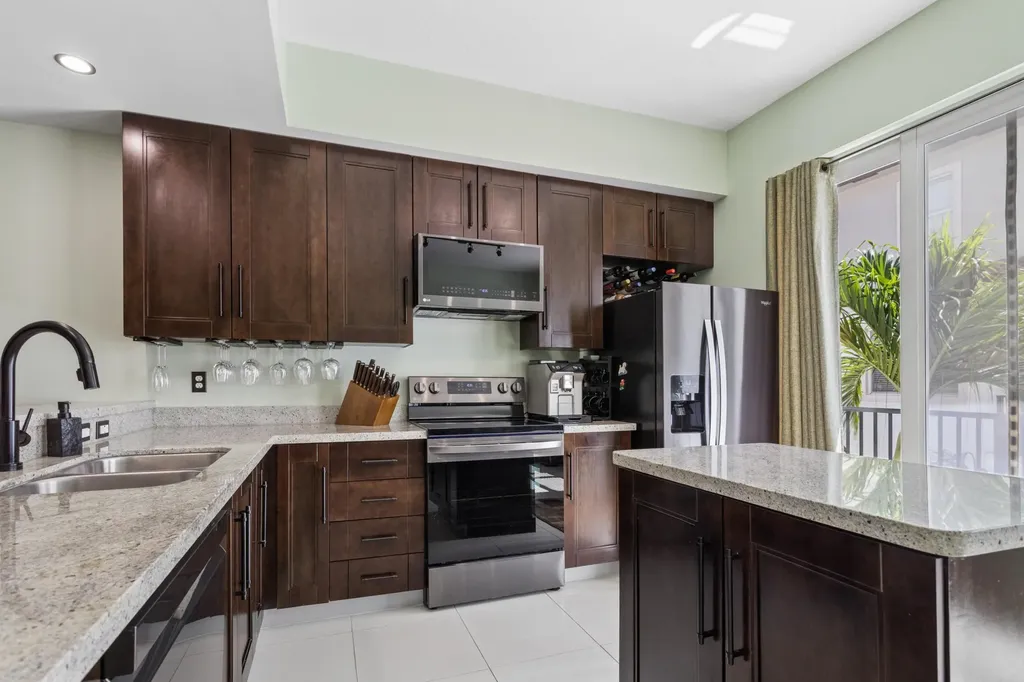 2678 N Federal Highway Boynton Beach FL 33435