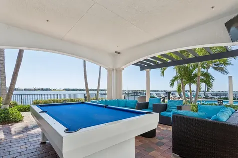 2678 N Federal Highway Boynton Beach FL 33435