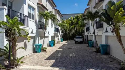 2678 N Federal Highway Boynton Beach FL 33435