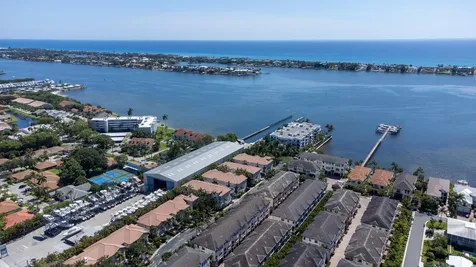 2678 N Federal Highway Boynton Beach FL 33435