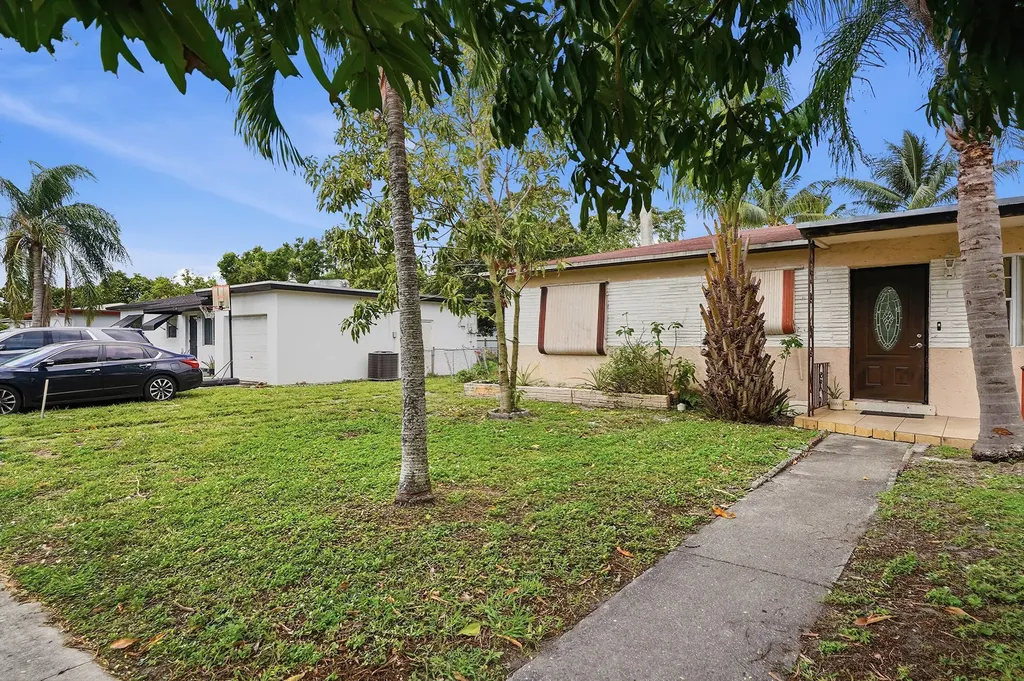 2130 SW 67th Avenue SW Miramar FL 33023